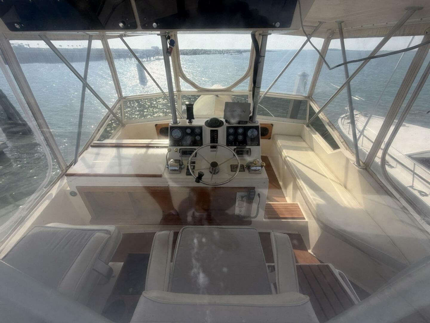 1987 Viking 44 Motor Yacht