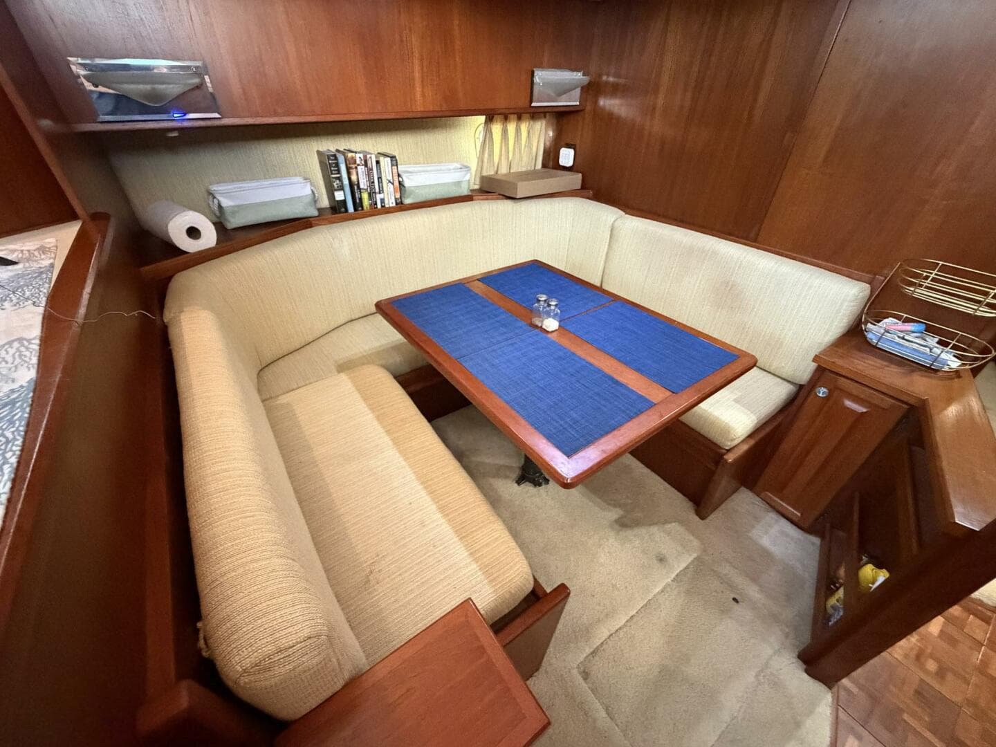 1987 Viking 44 Motor Yacht