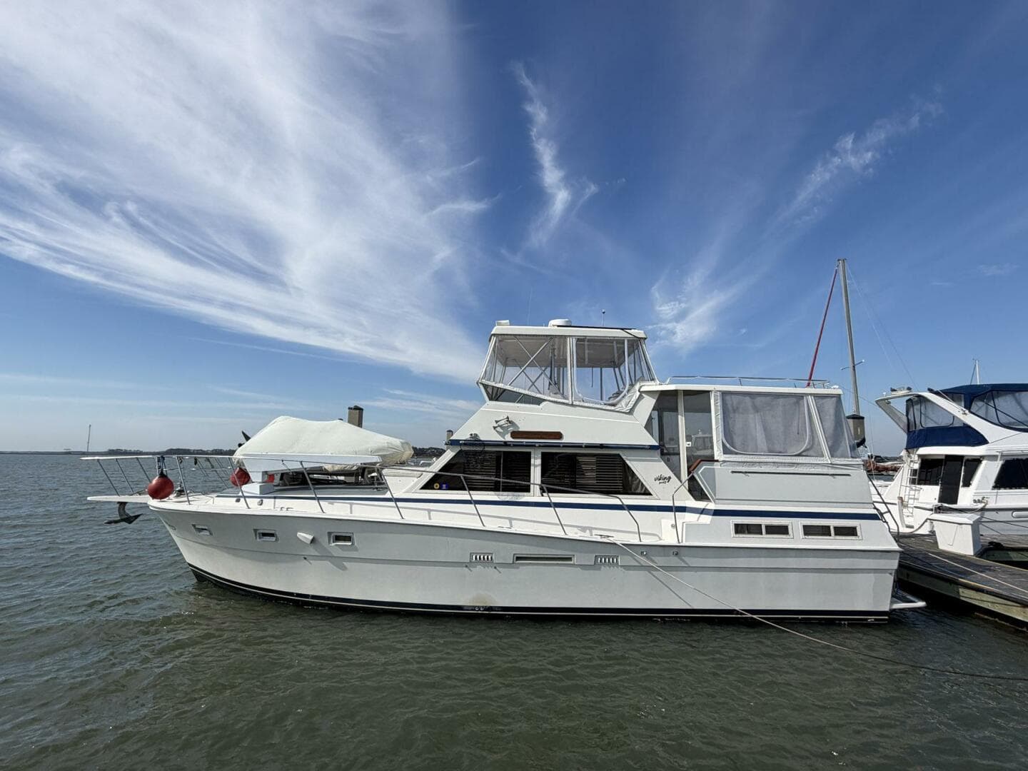 1987 Viking 44 Motor Yacht