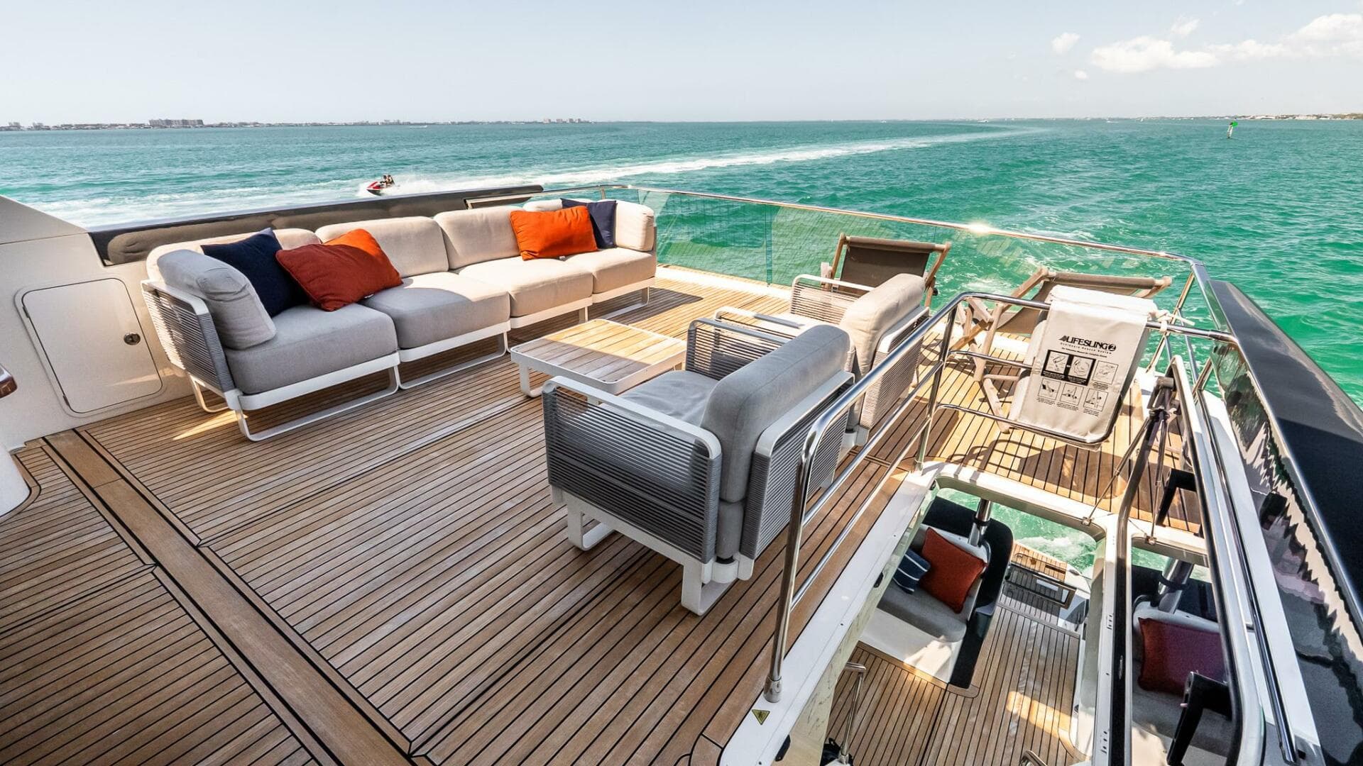 2022 Absolute 64 Navetta