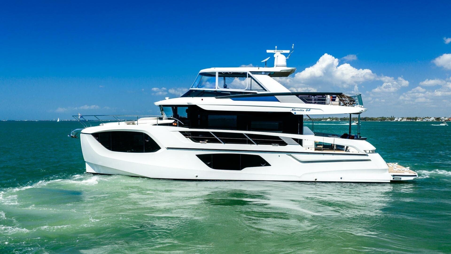 2022 Absolute 64 Navetta