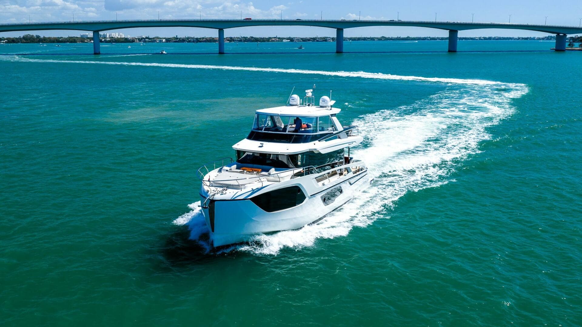 2022 Absolute 64 Navetta