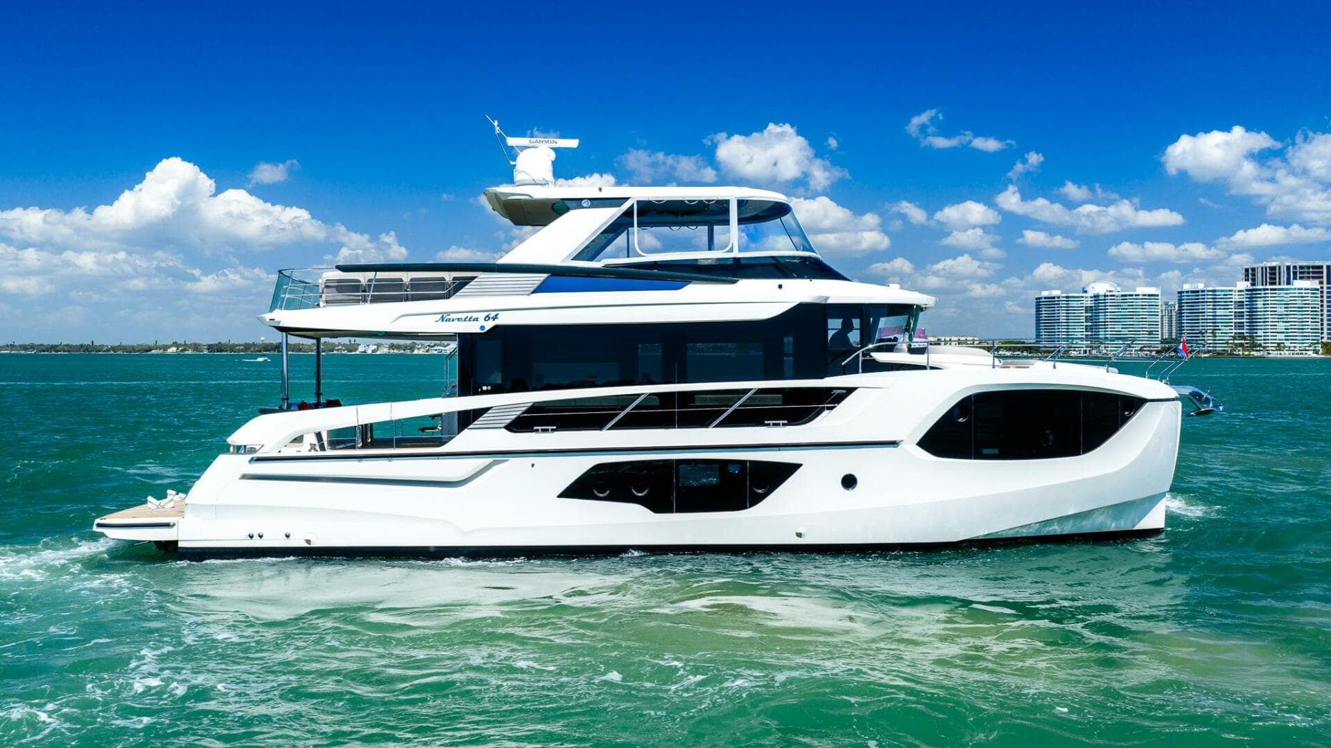 2022 Absolute 64 Navetta