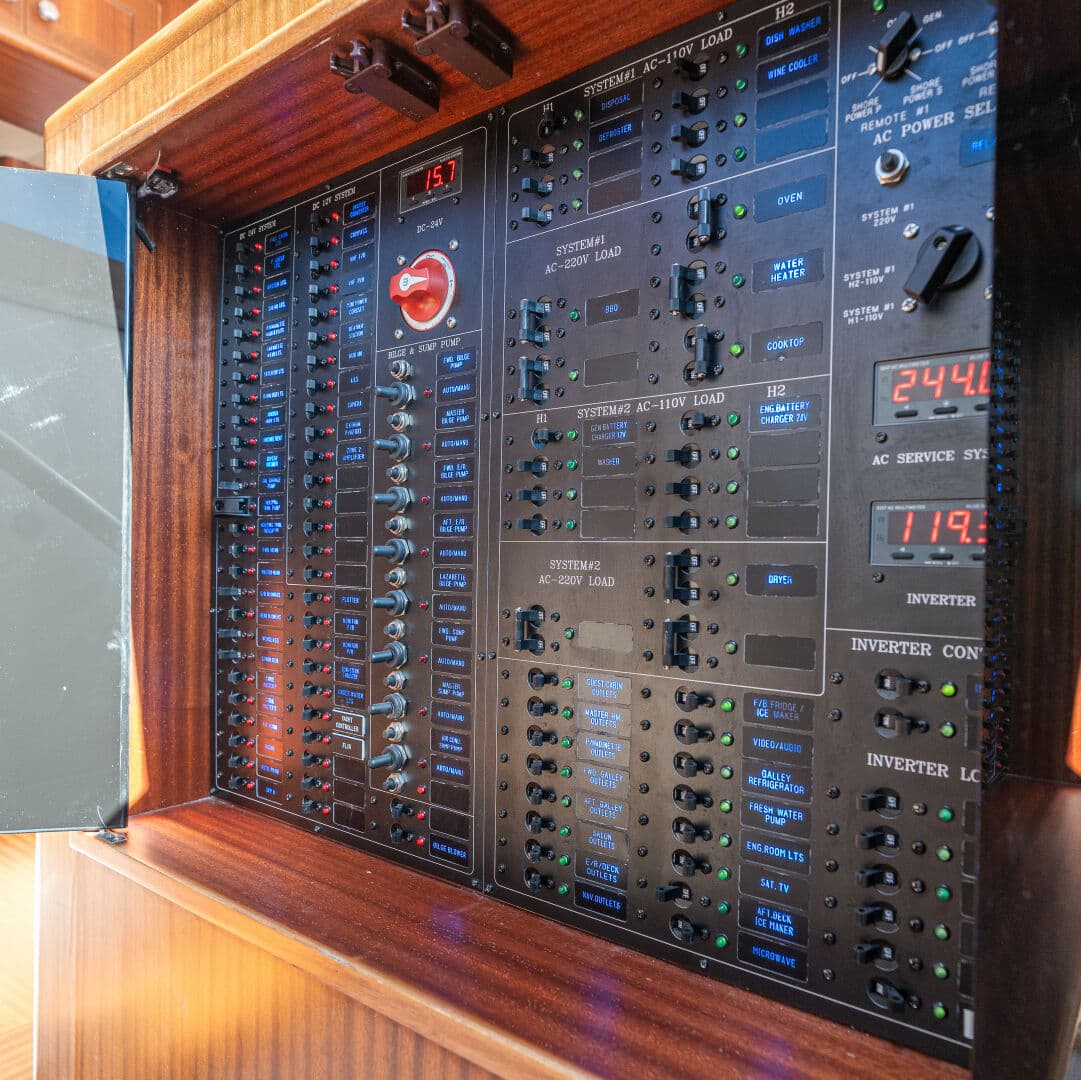 2013 Ocean Alexander 65 PILOTHOUSE