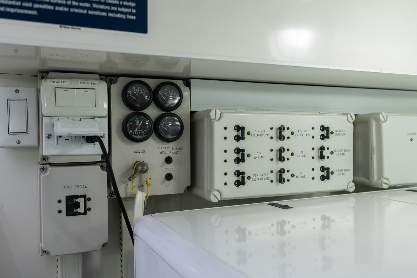 2013 Ocean Alexander 65 PILOTHOUSE