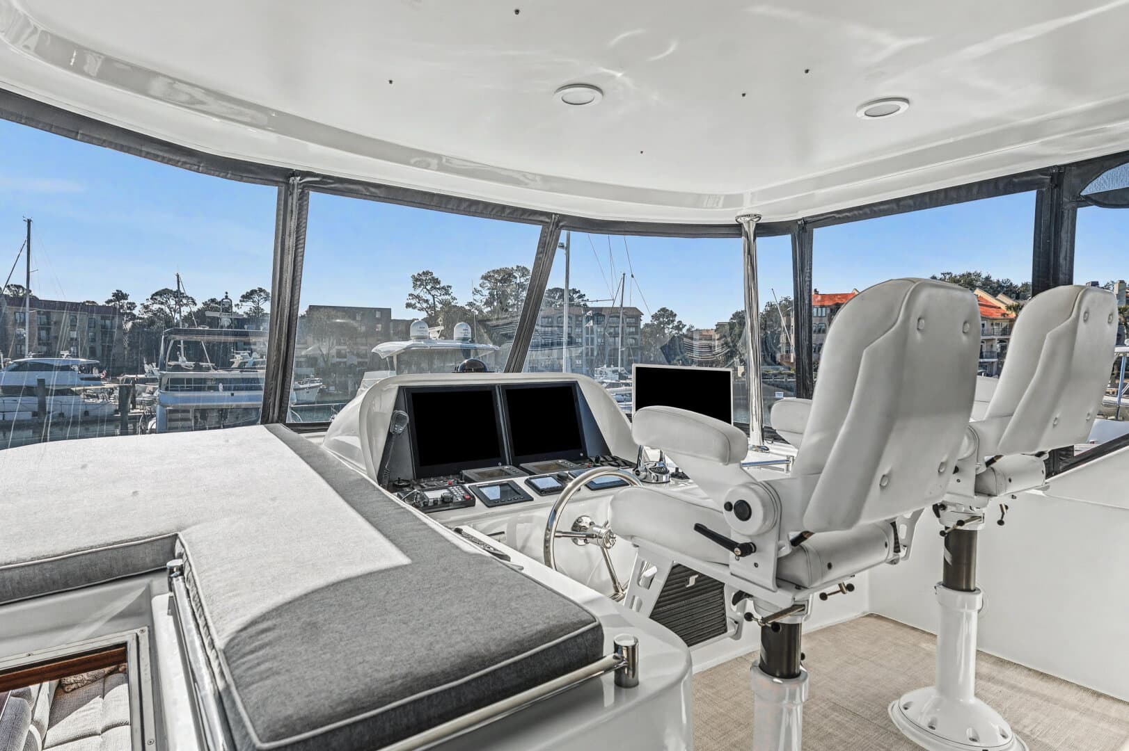 2013 Ocean Alexander 65 PILOTHOUSE