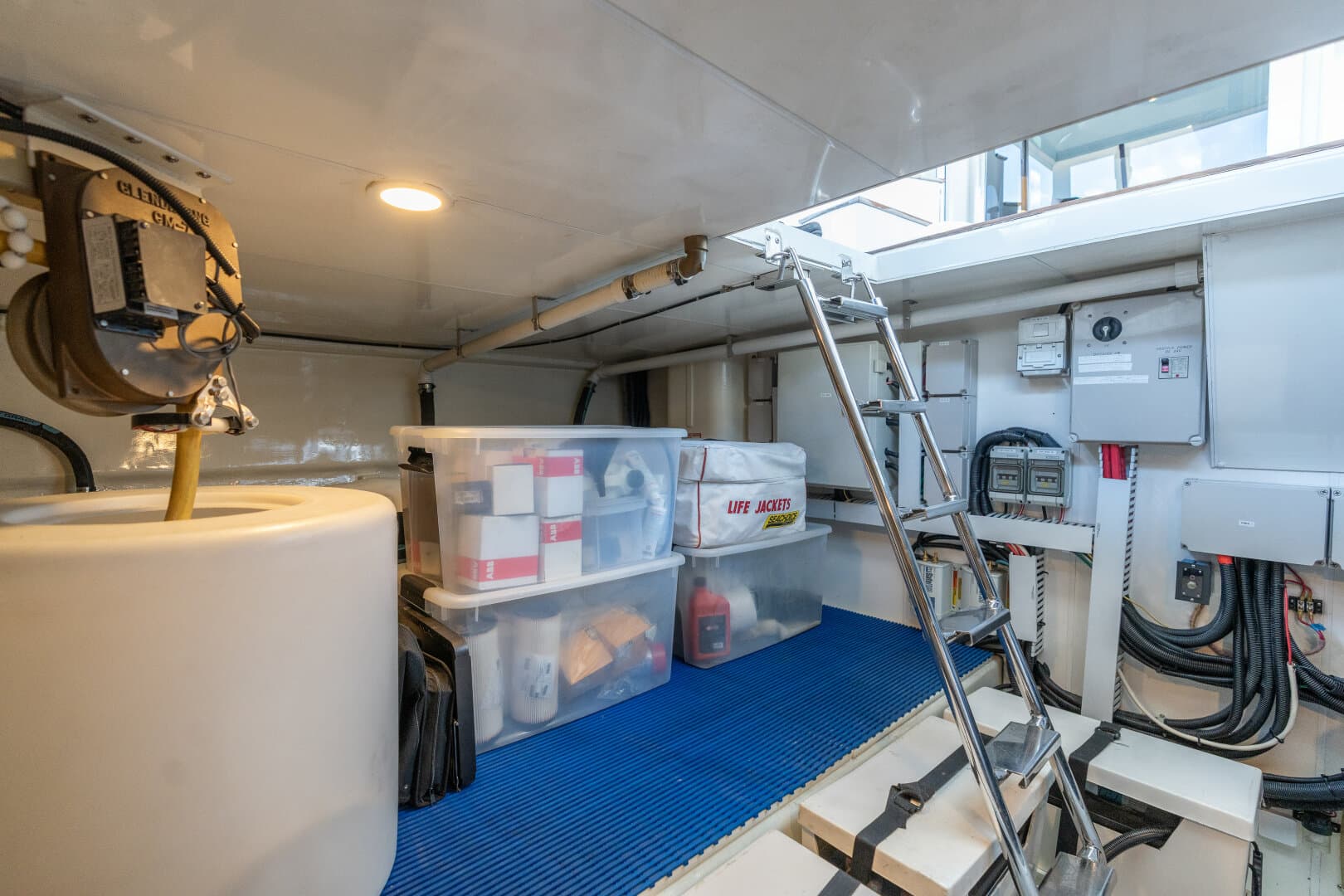 2013 Ocean Alexander 65 PILOTHOUSE