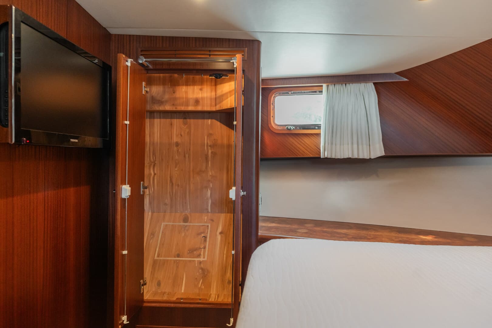2013 Ocean Alexander 65 PILOTHOUSE