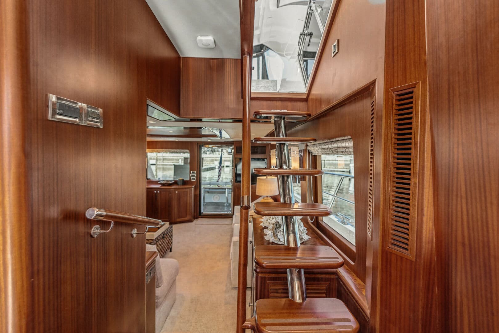 2013 Ocean Alexander 65 PILOTHOUSE