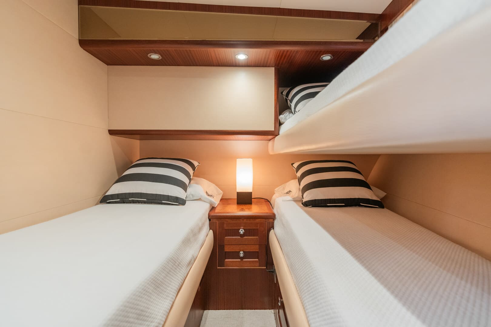 2013 Ocean Alexander 65 PILOTHOUSE