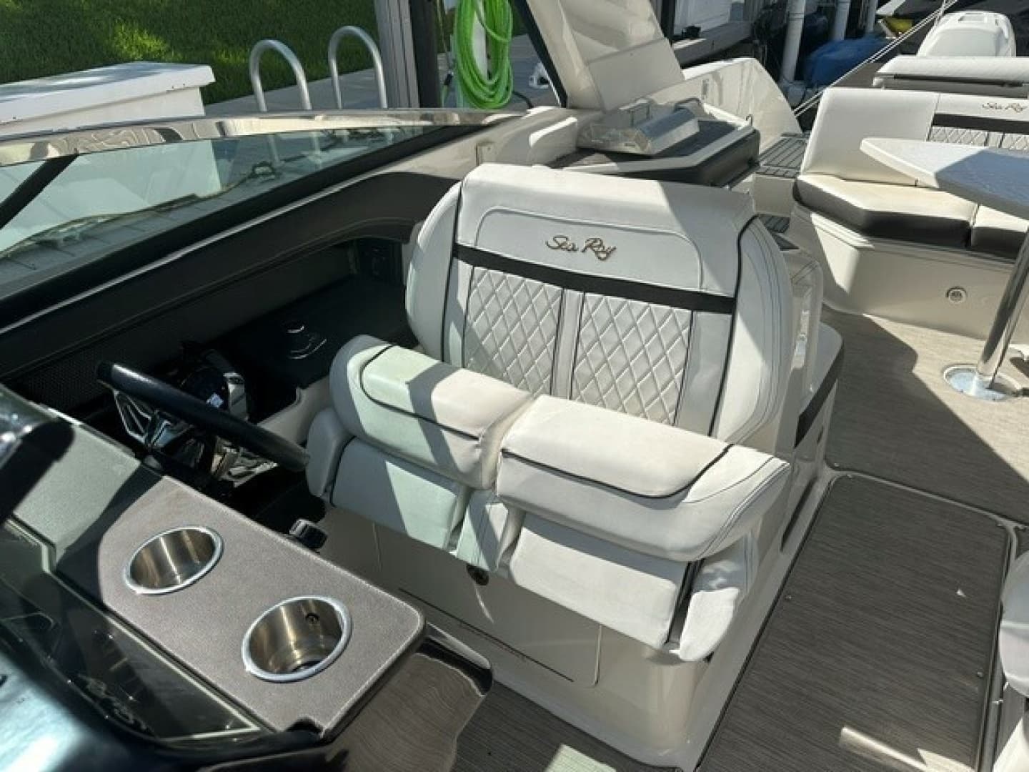 2018 Sea Ray SLX 310 - Sales Therapy