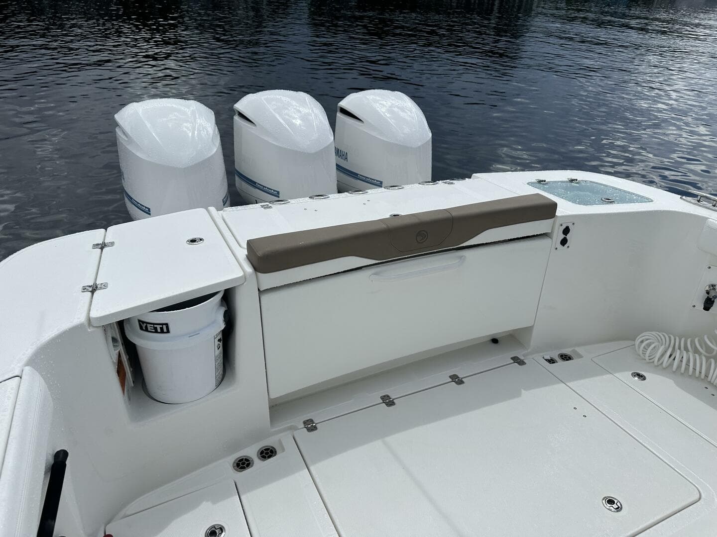 2020 Edgewater 370CC