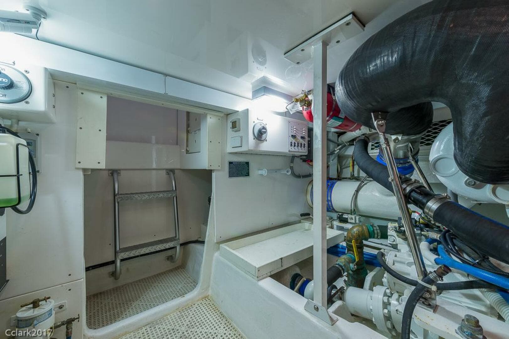 2007 Post 53 Convertible