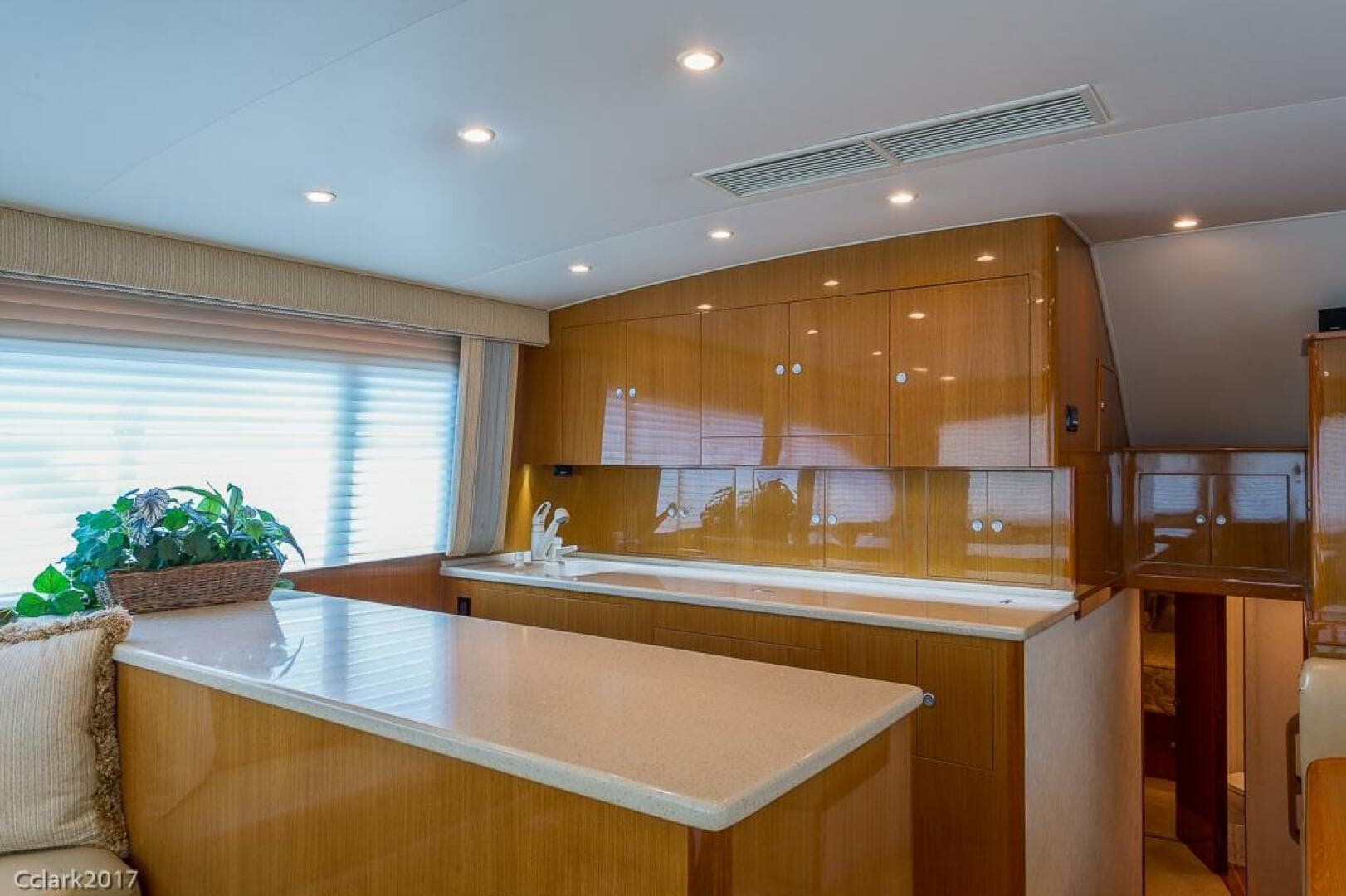 2007 Post 53 Convertible