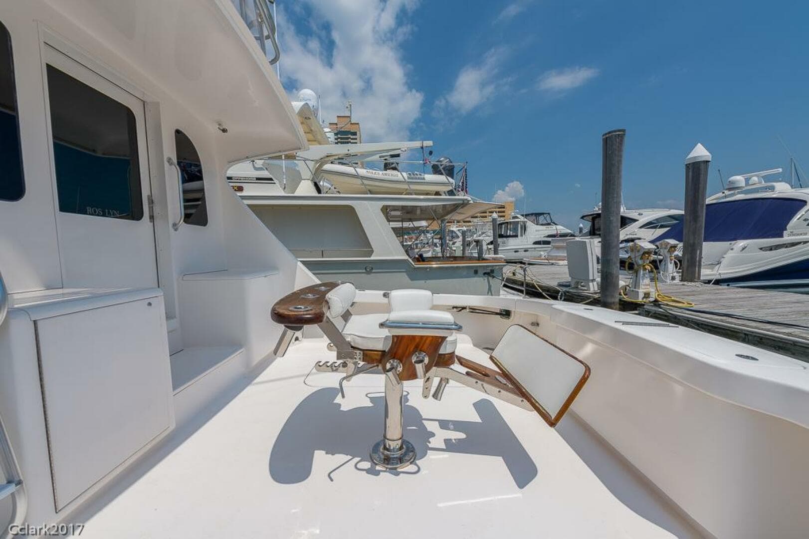 2007 Post 53 Convertible