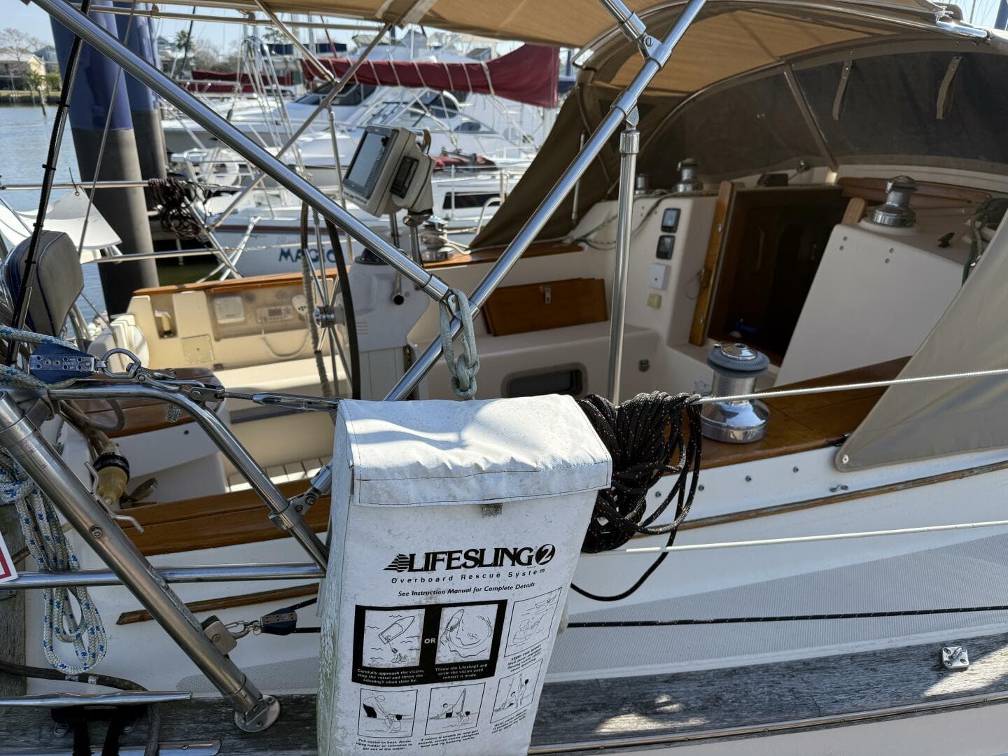 1999 Island Packet 380