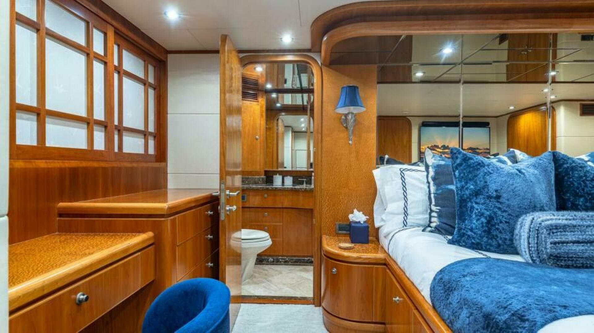 Master Starboard Head Entrance