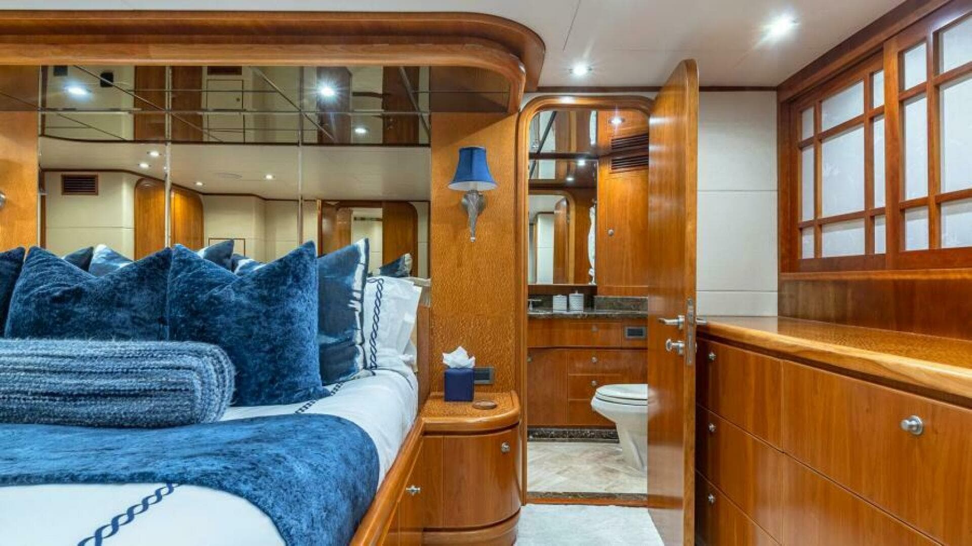 Master Port Head Entrance