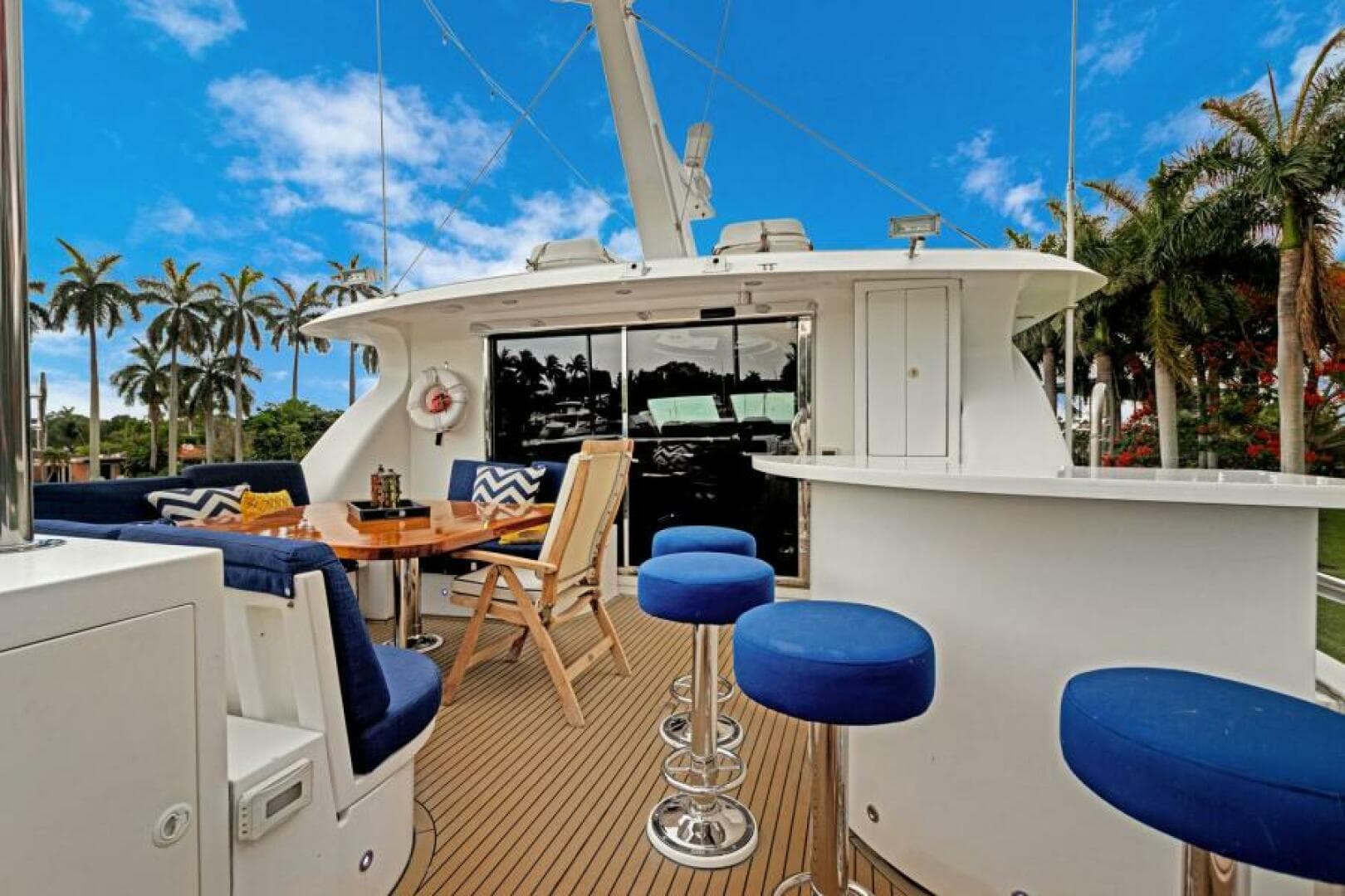 Boat Deck Bar  