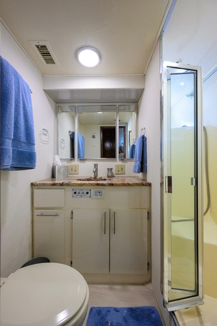 1991 Hatteras 78 Cockpit Motor Yacht