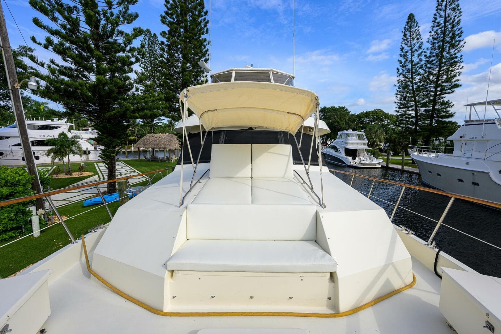 1991 Hatteras 78 Cockpit Motor Yacht