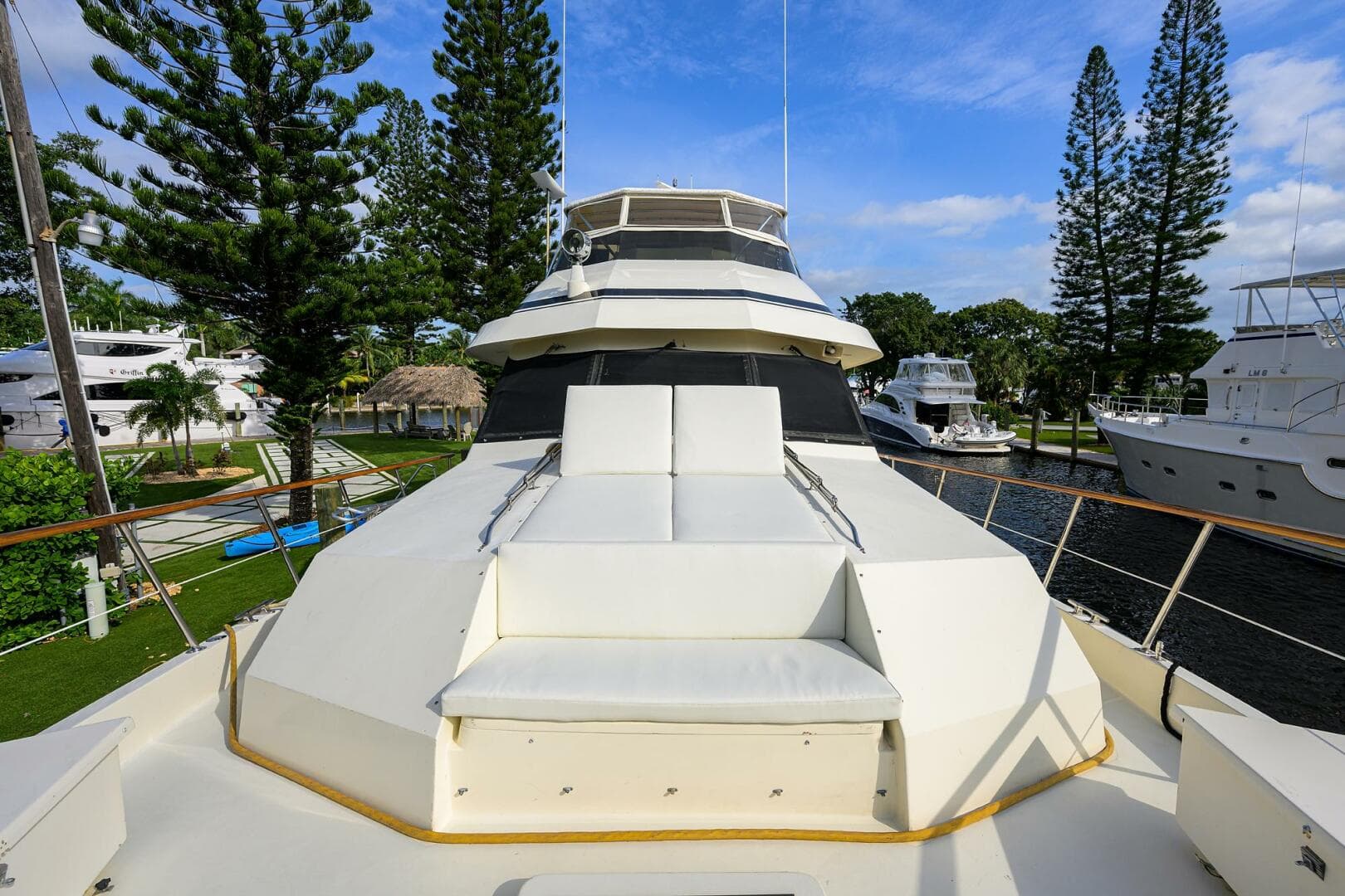 1991 Hatteras 78 Cockpit Motor Yacht