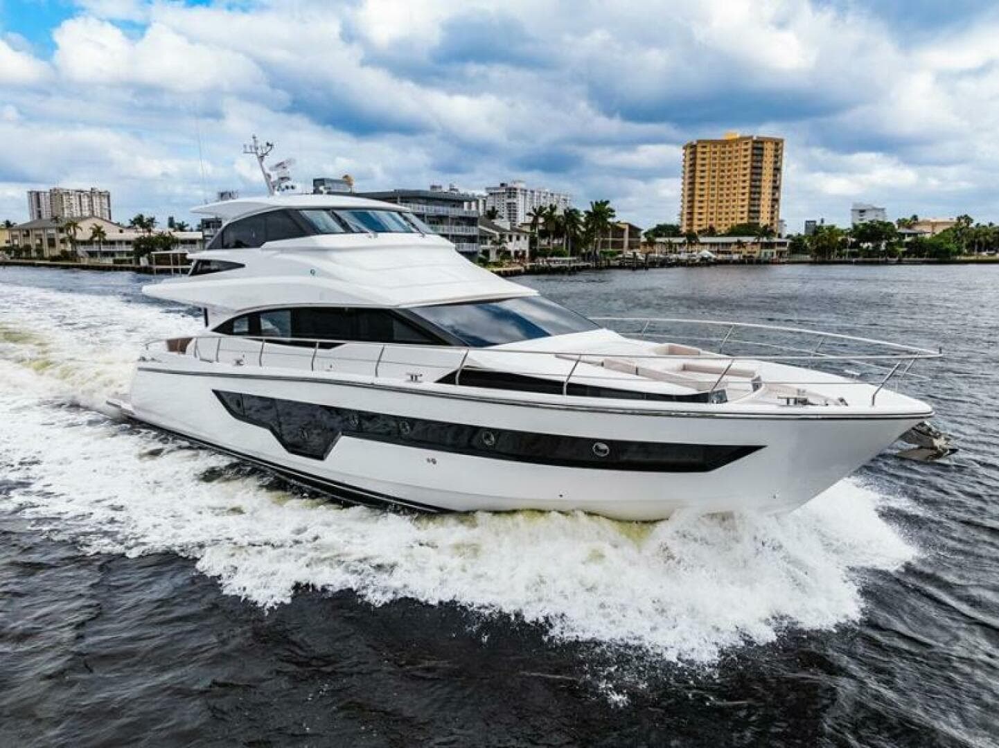 11 Knots ICW  