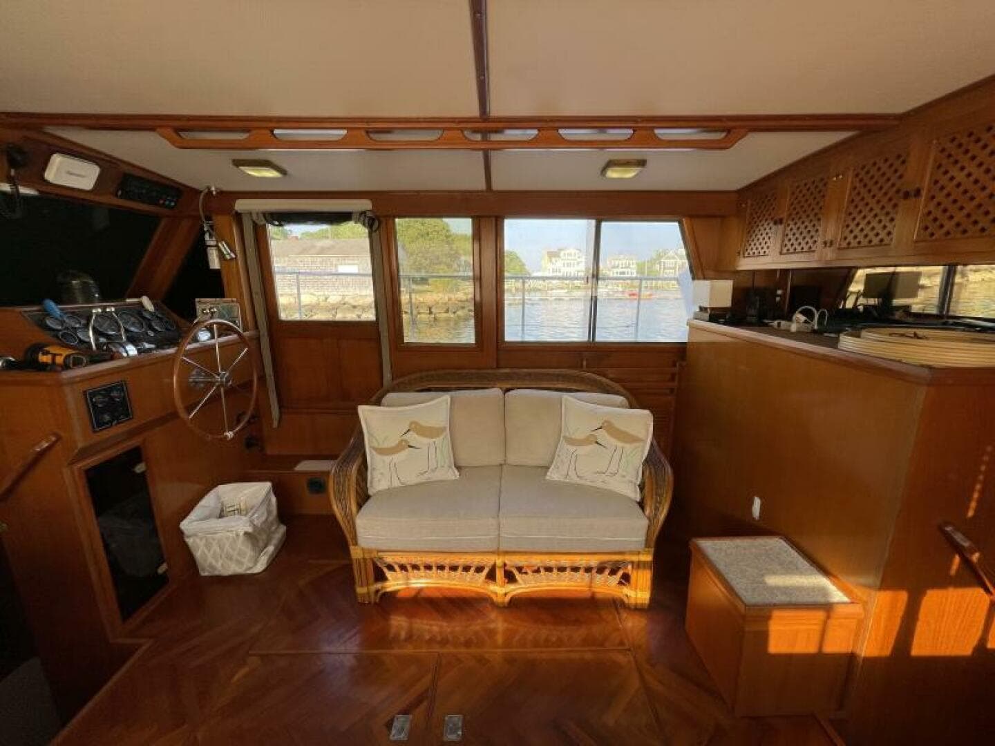 1987 Heritage East 40 Sundeck