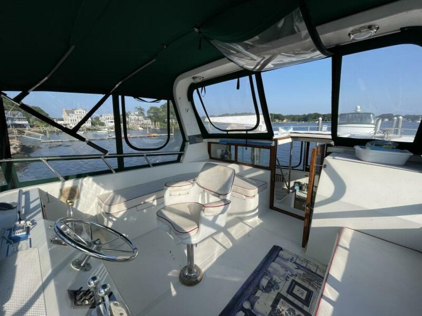 1987 Heritage East 40 Sundeck