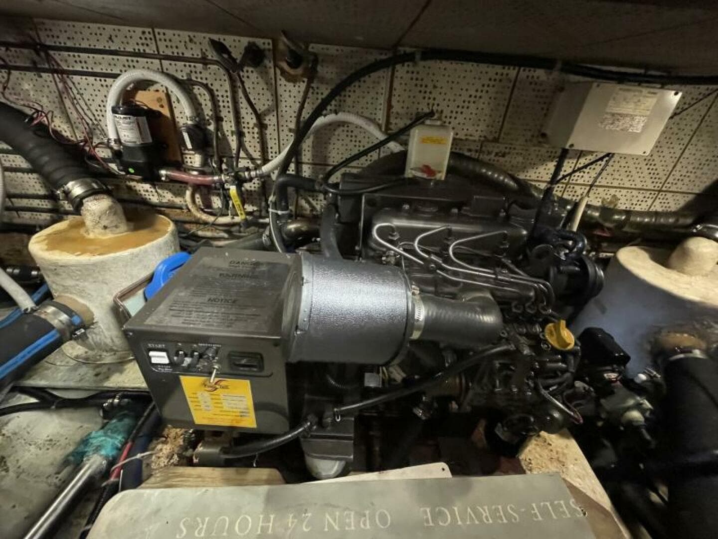 1987 Heritage East 40 Sundeck