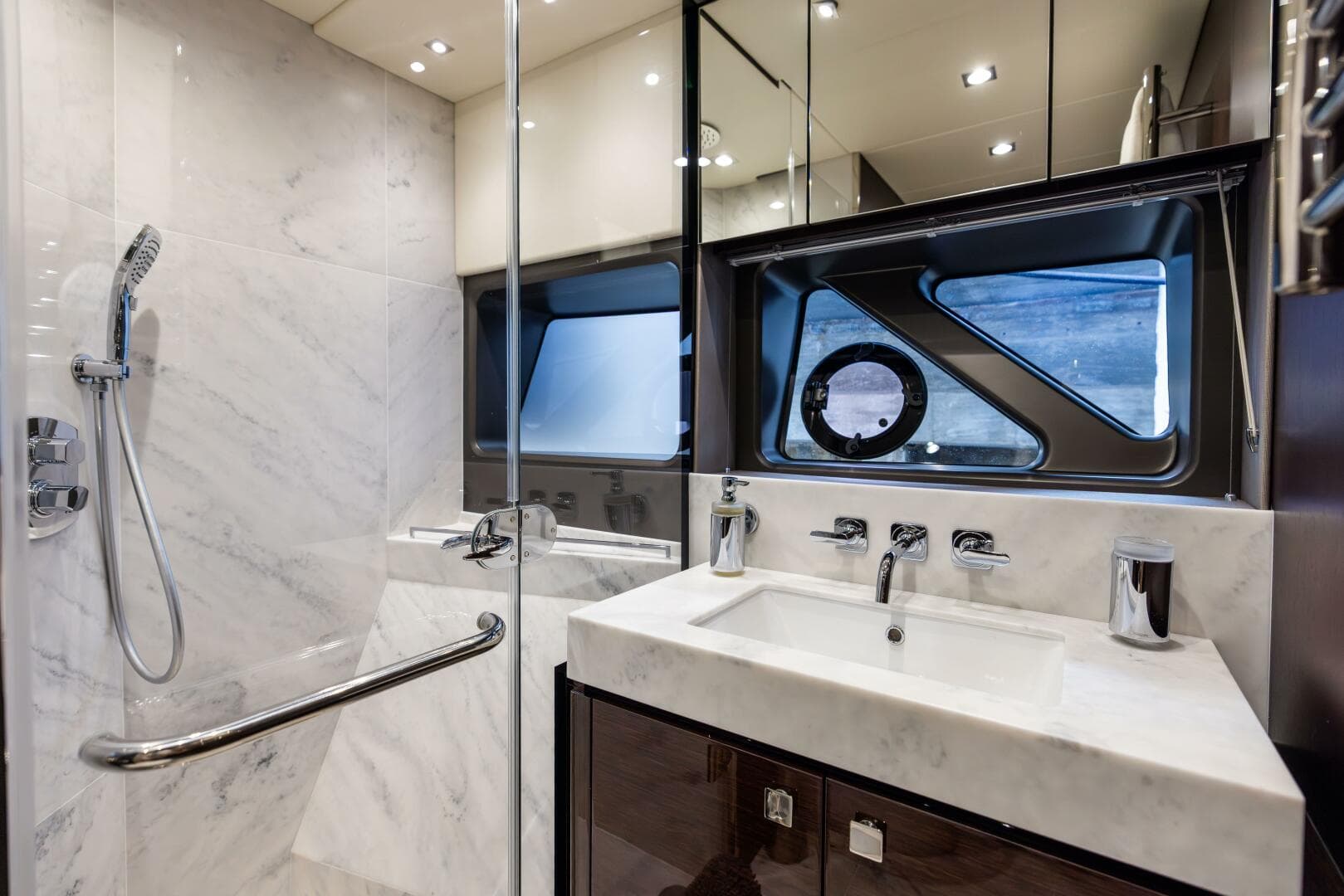 Sunseeker 76 - Journey