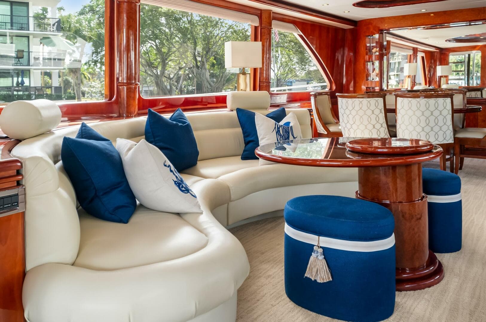 2005 Ocean Alexander 