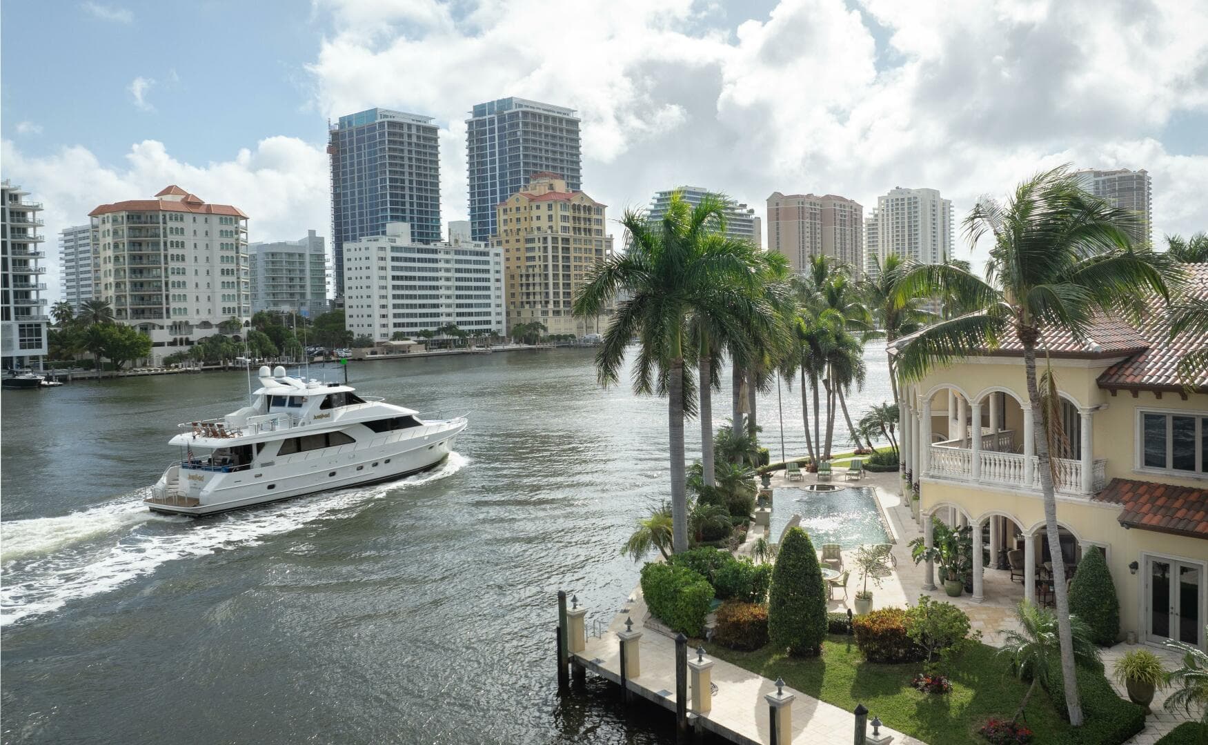 2005 Ocean Alexander 