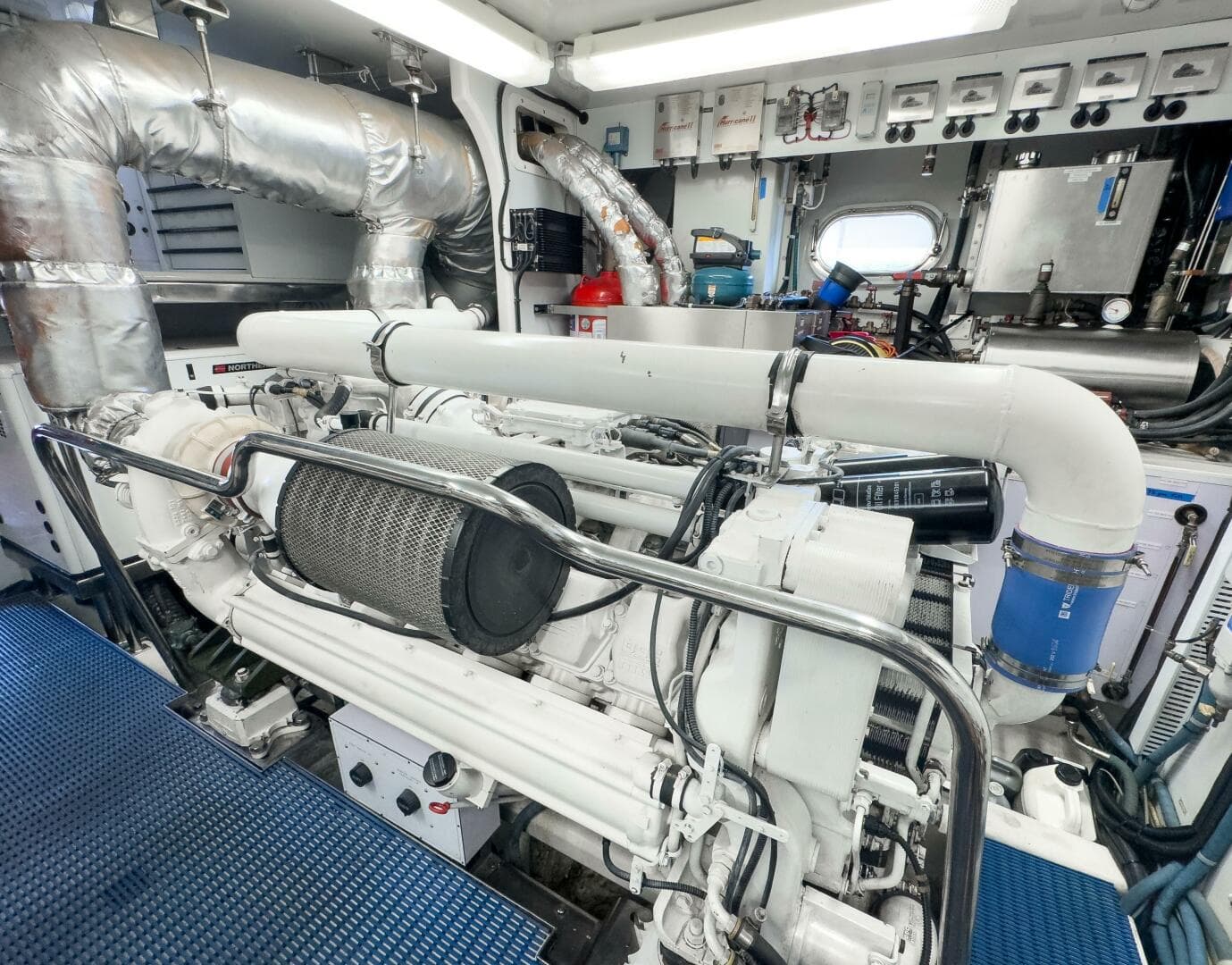 2005 Ocean Alexander 