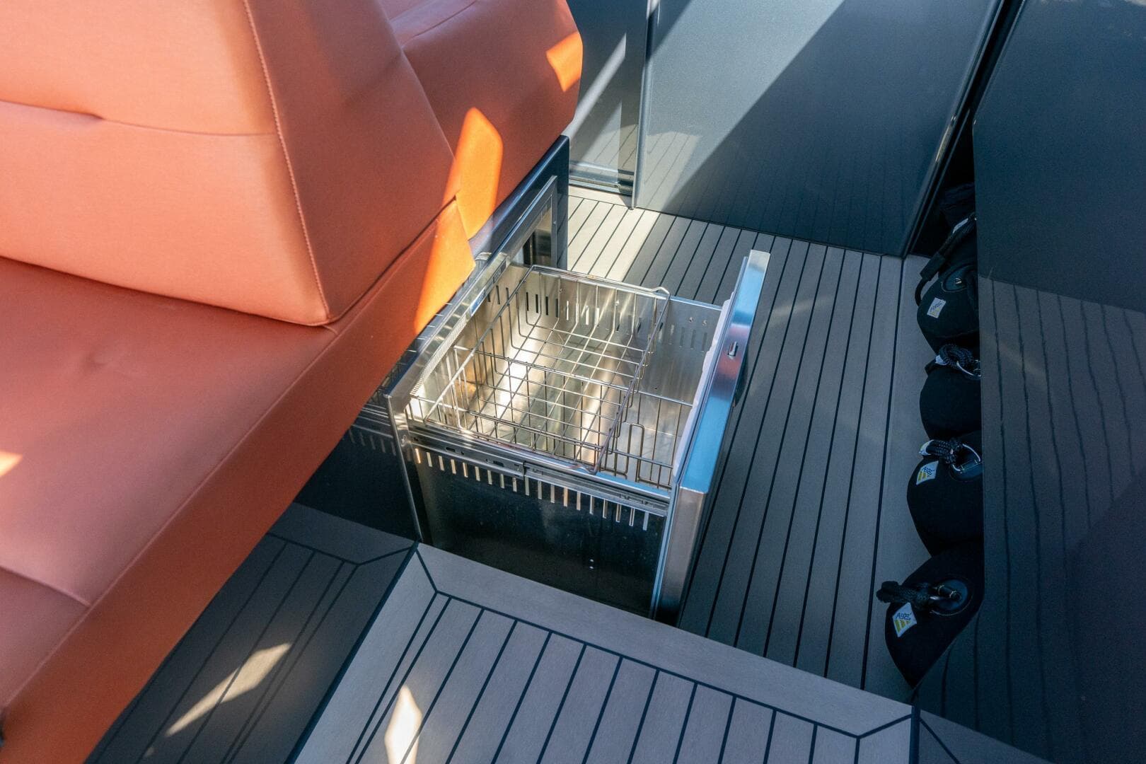 2022 Vanquish Yachts VQ45