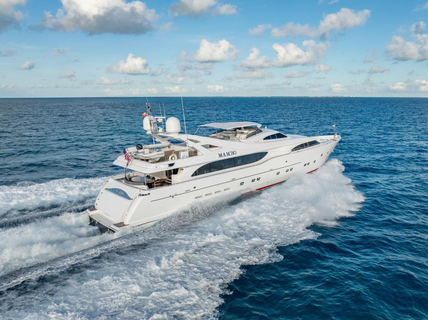 2004 Ferretti Yachts 