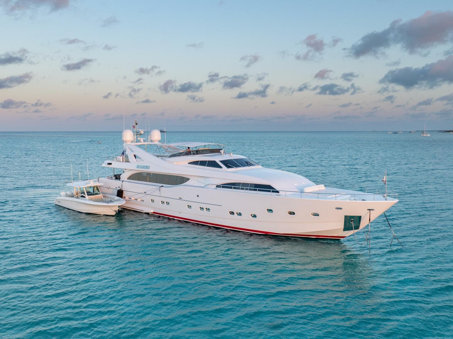 2004 Ferretti Yachts 