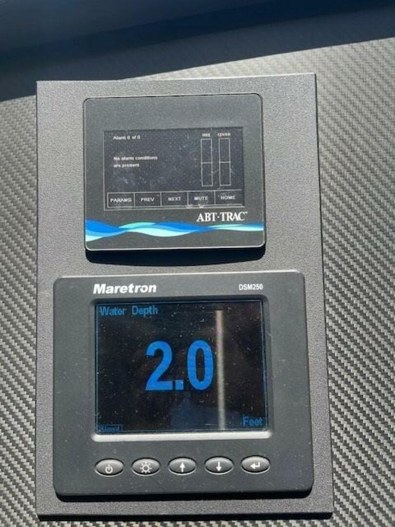 2004 Ferretti Yachts 