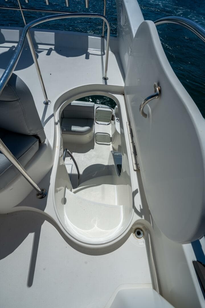 2001 Azimut 46