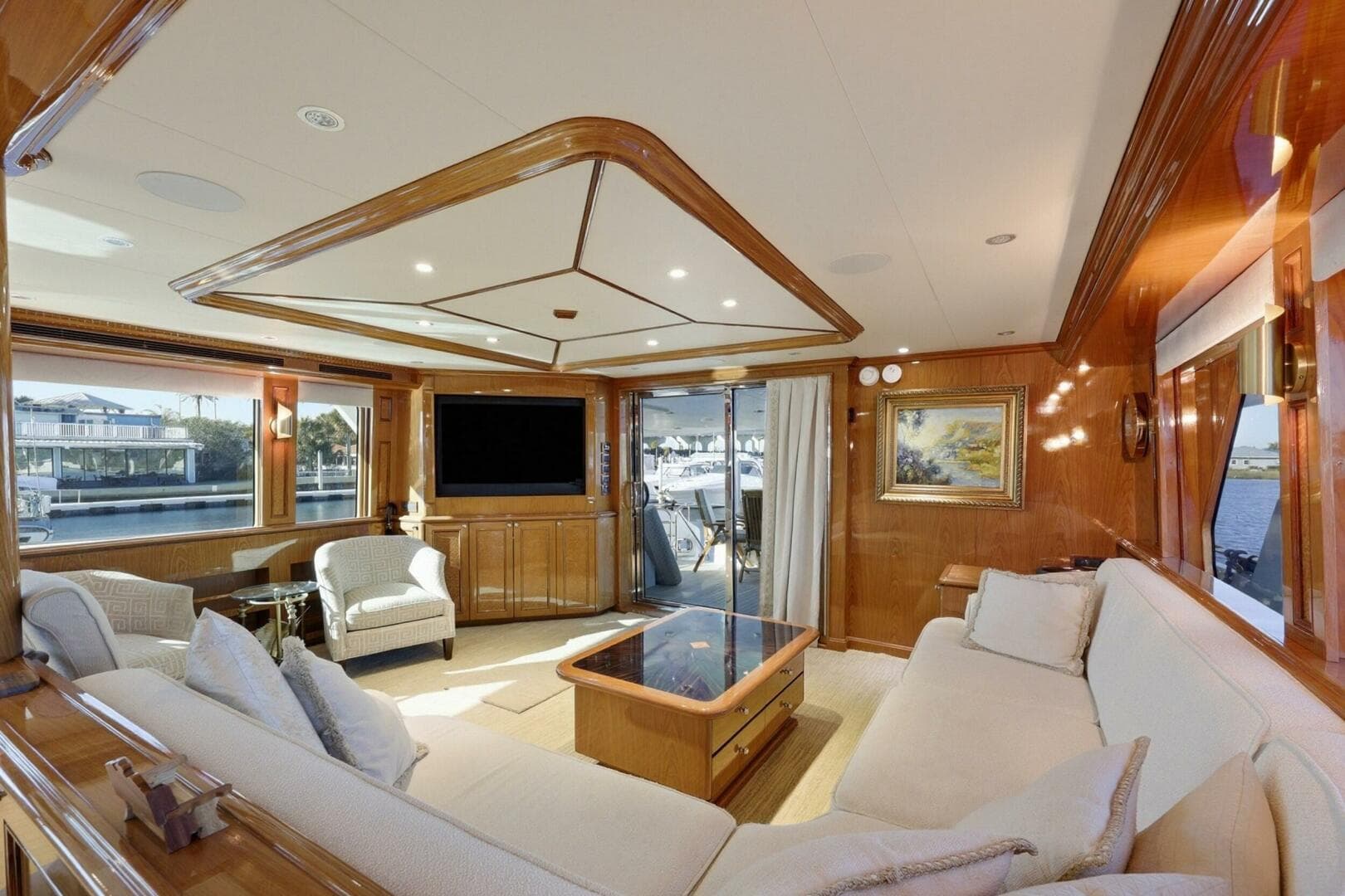 Cheoy Lee 95 FOOTLOOSE - Salon