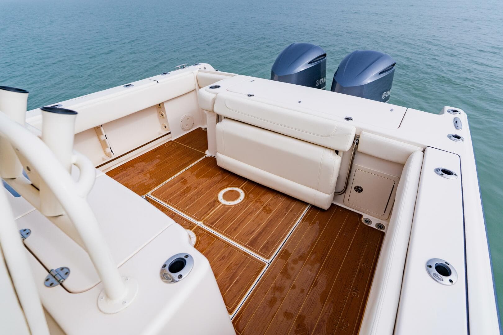 2021 Grady-White 306 Canyon