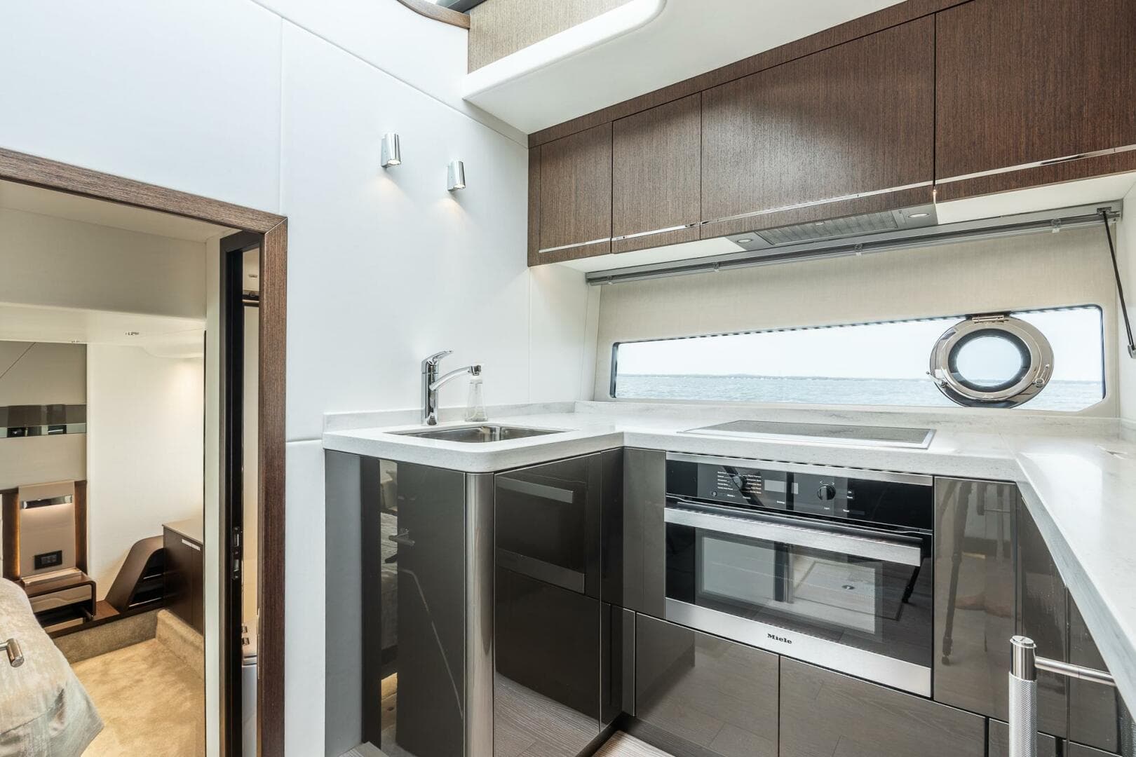 2021 Sunseeker Predator 60 EVO