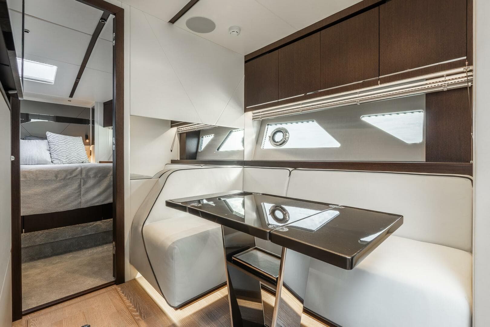 2021 Sunseeker Predator 60 EVO