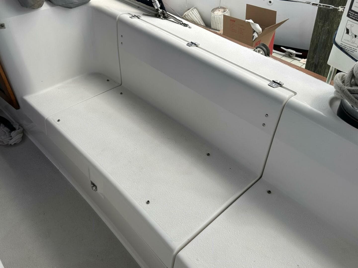 2005 Catalina Morgan 440