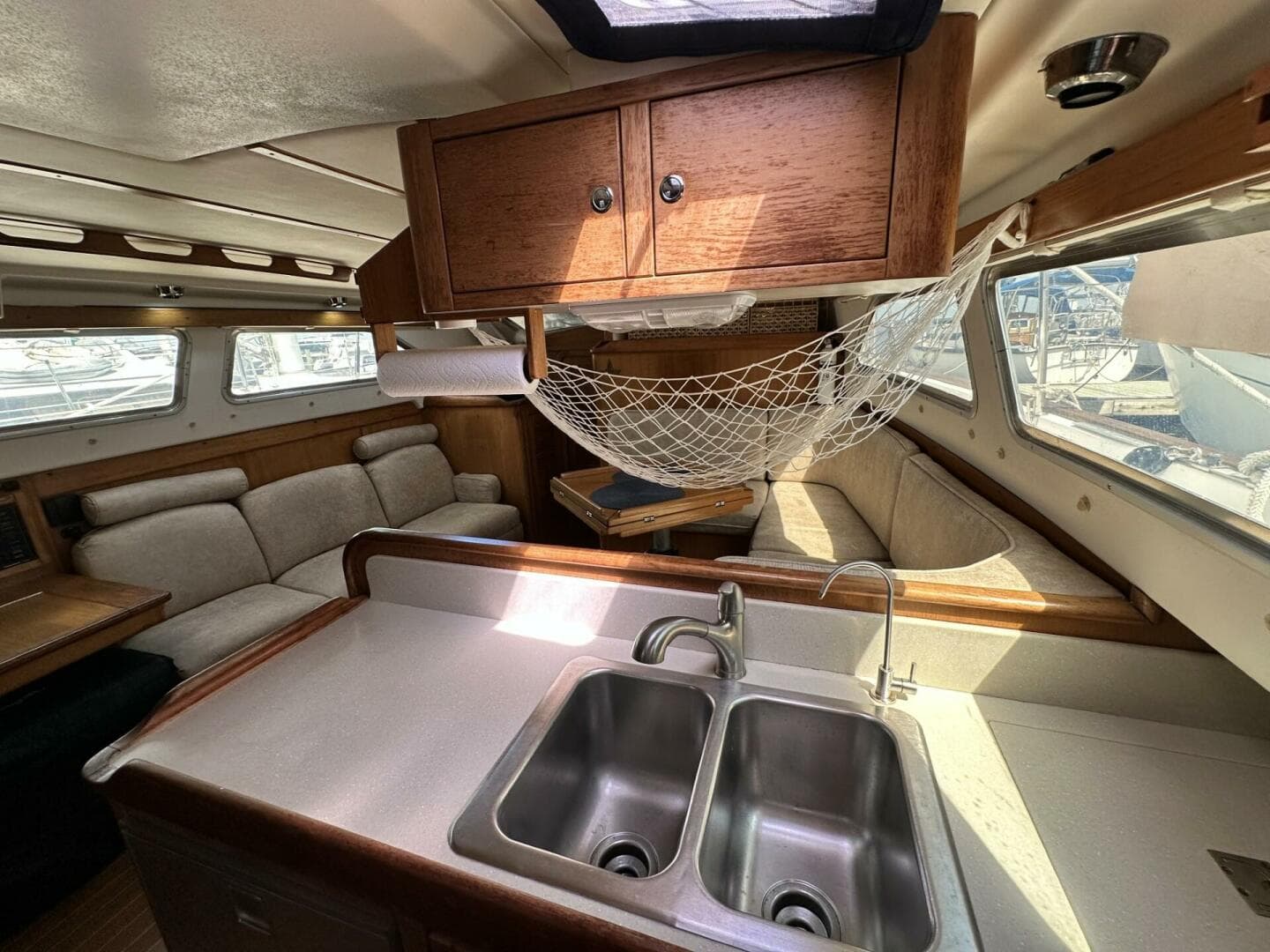 2005 Catalina Morgan 440