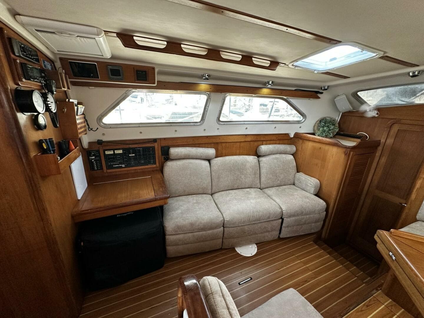 2005 Catalina Morgan 440