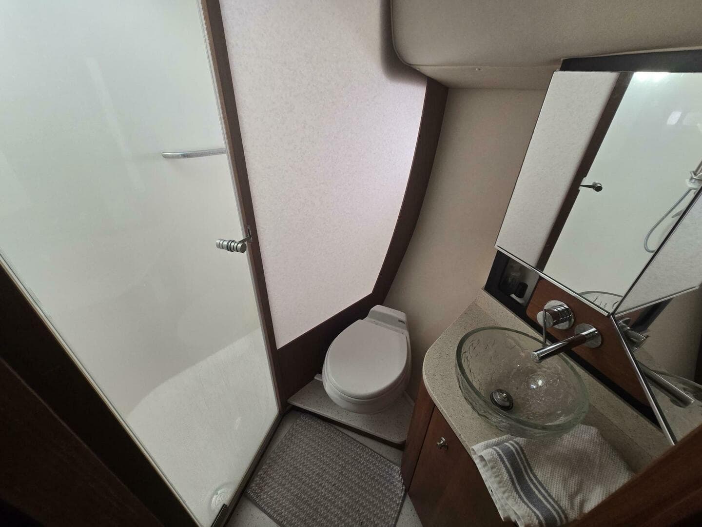 2008 Tiara Yachts 4300 Sovran