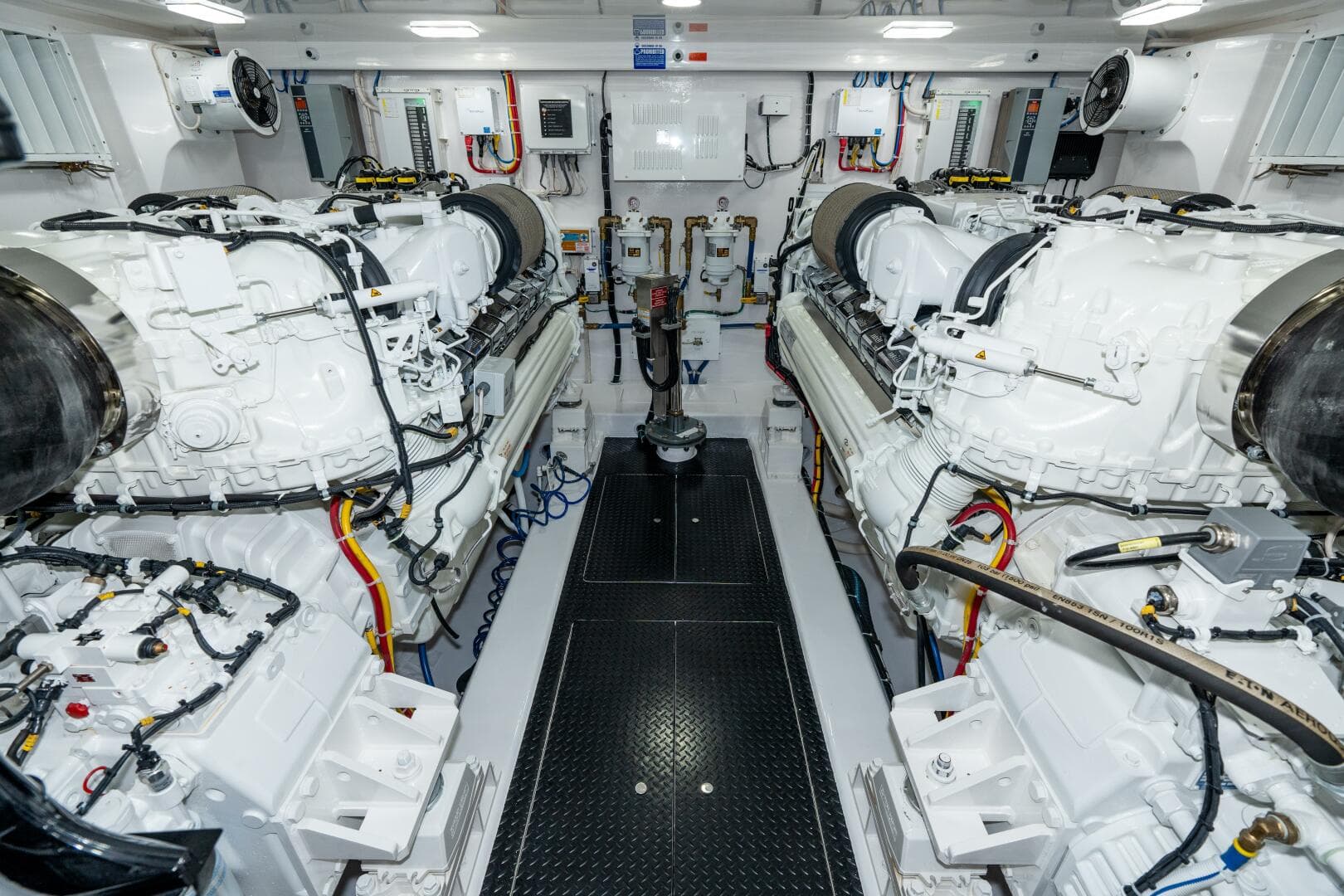 2025 Viking 90C "Zatara" 