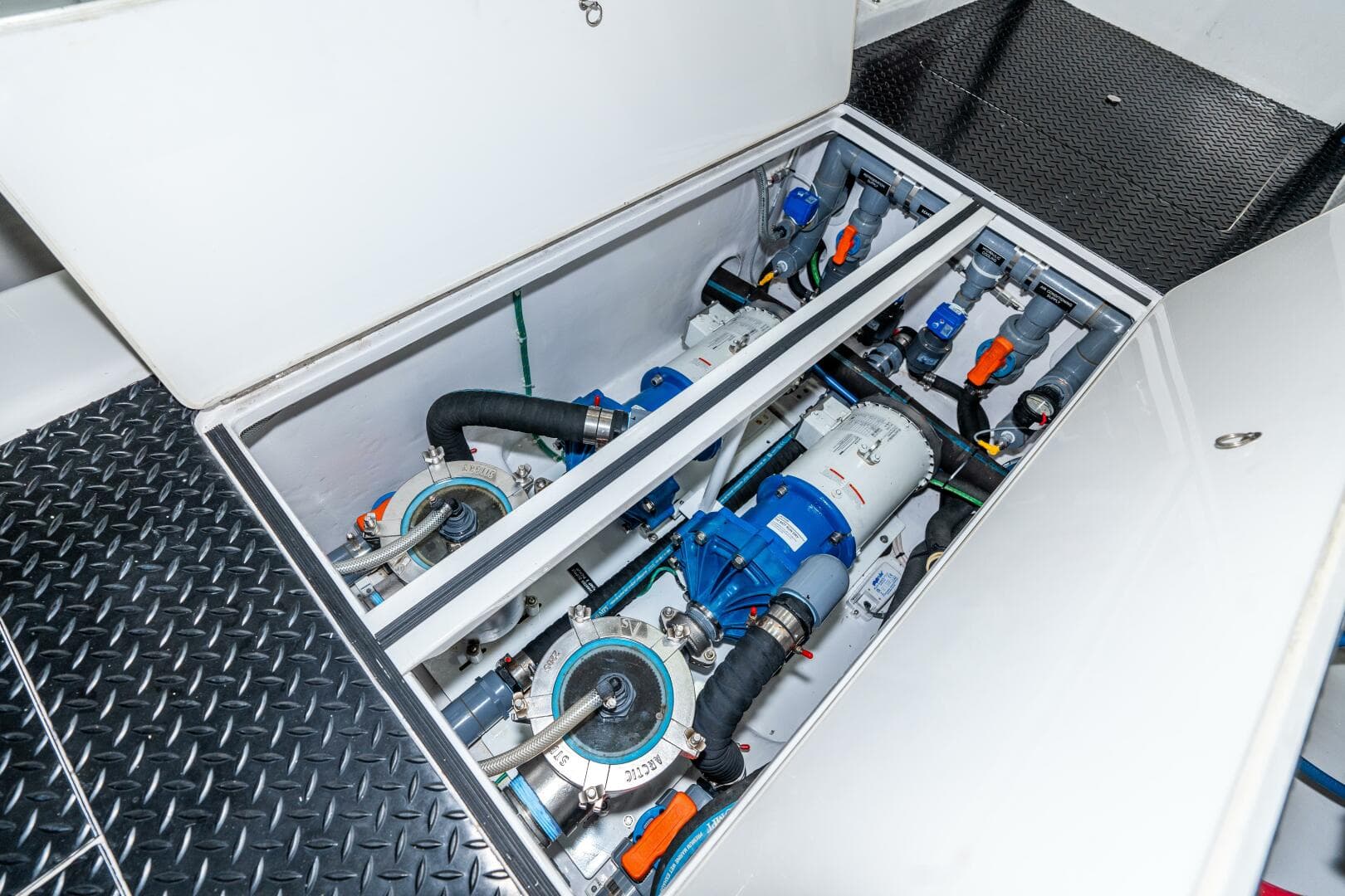 2025 Viking 90C "Zatara" 