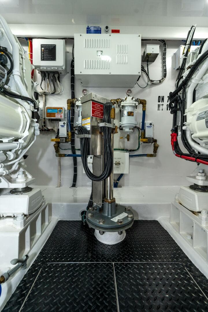 2025 Viking 90C "Zatara" 